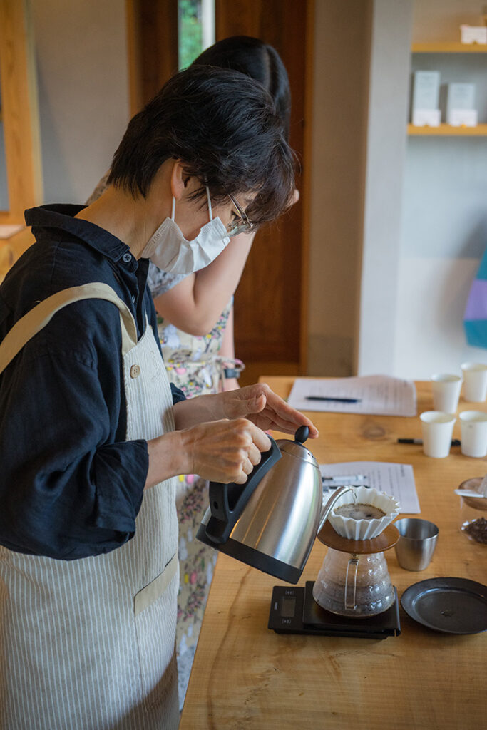 コーヒーセミナー参加者の女性